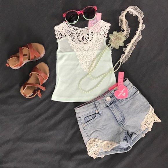 Girls Denim Shorts w/Lace Accent. Adjustable Waist - Picture 1 of 11